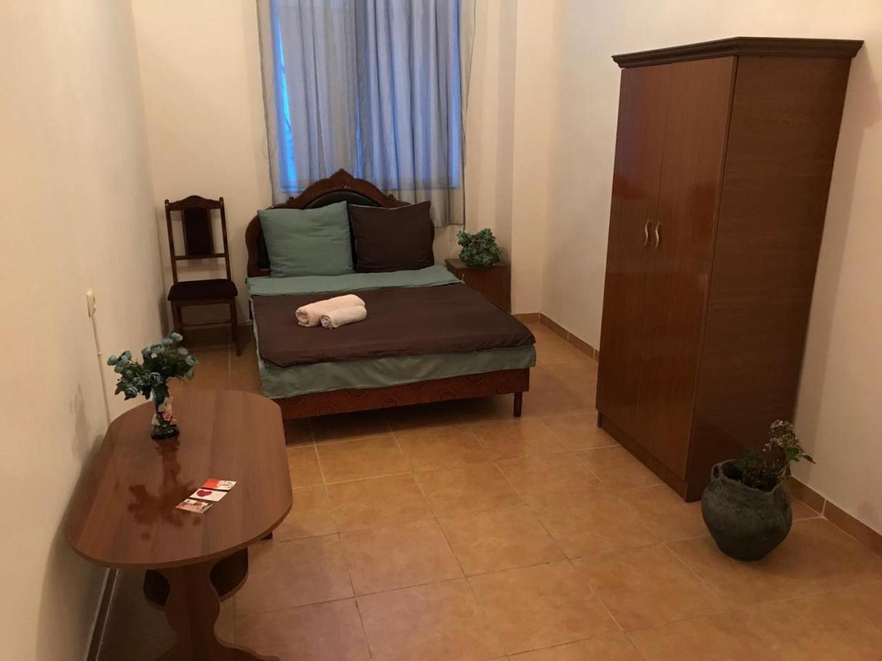 Light Guest House Guiumri Exterior foto